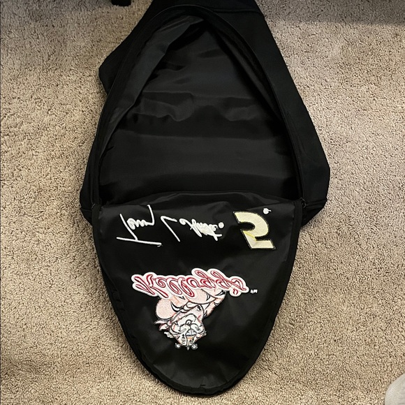 Black Sling Bag - Picture 3 of 3